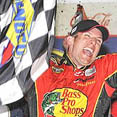 NASCAR>> McMurray contiene a Junior para ganar en Daytona